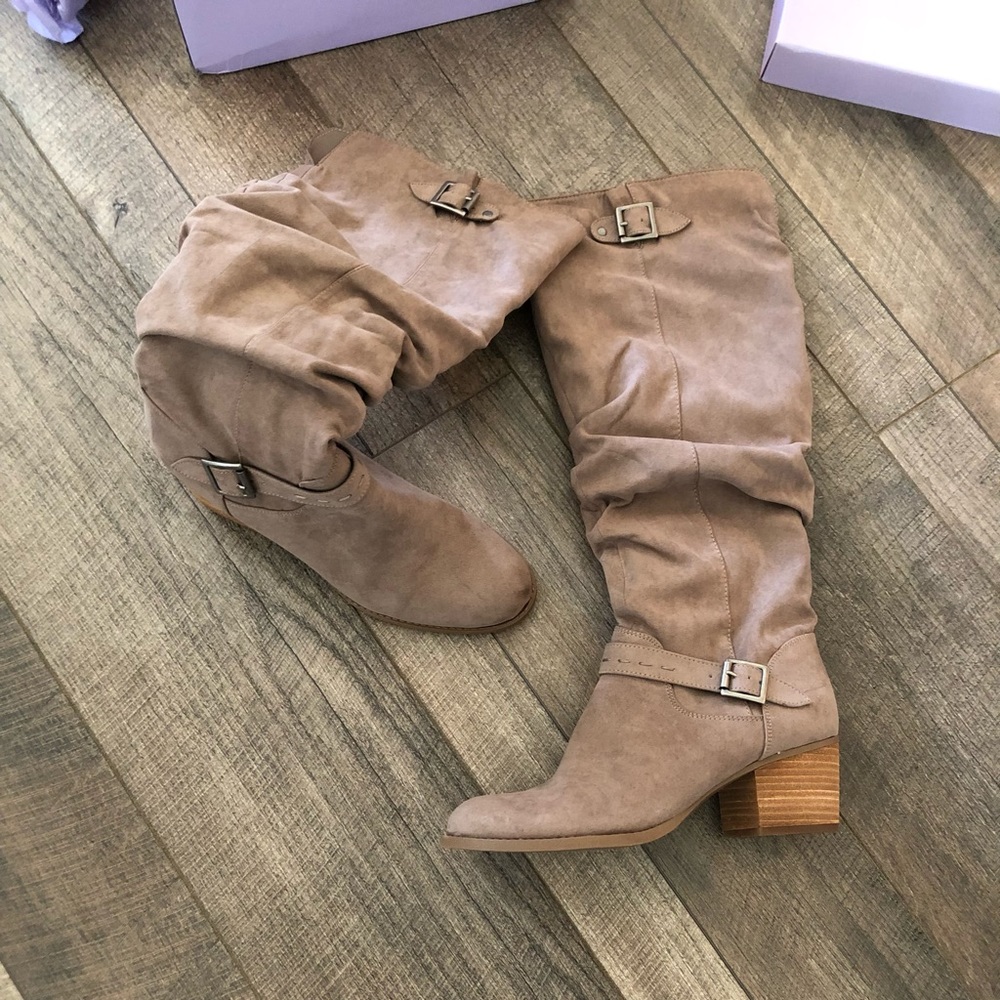 NEW in box Above knee taupe boots